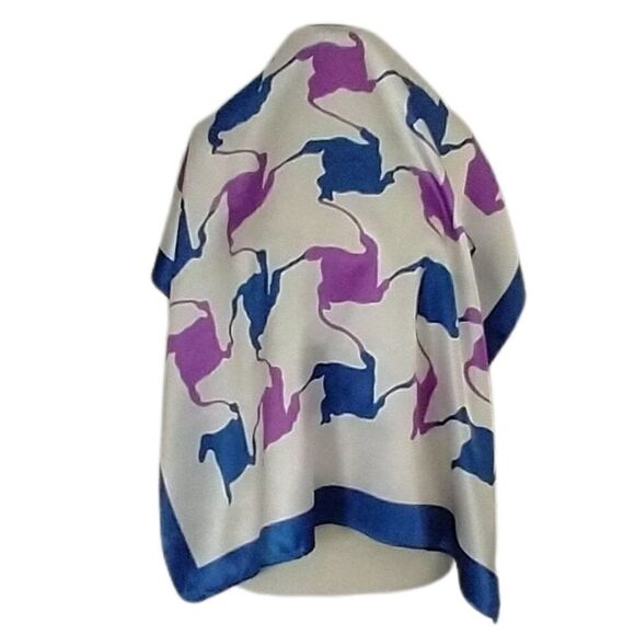 Vintage 1970s Hand Rolled Scarf Wrap Japan Acetate - Picture 3 of 12